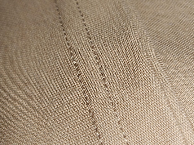 Detaily výšivky na plátne